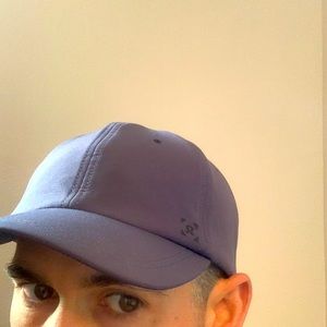 Lululemon days shade cap